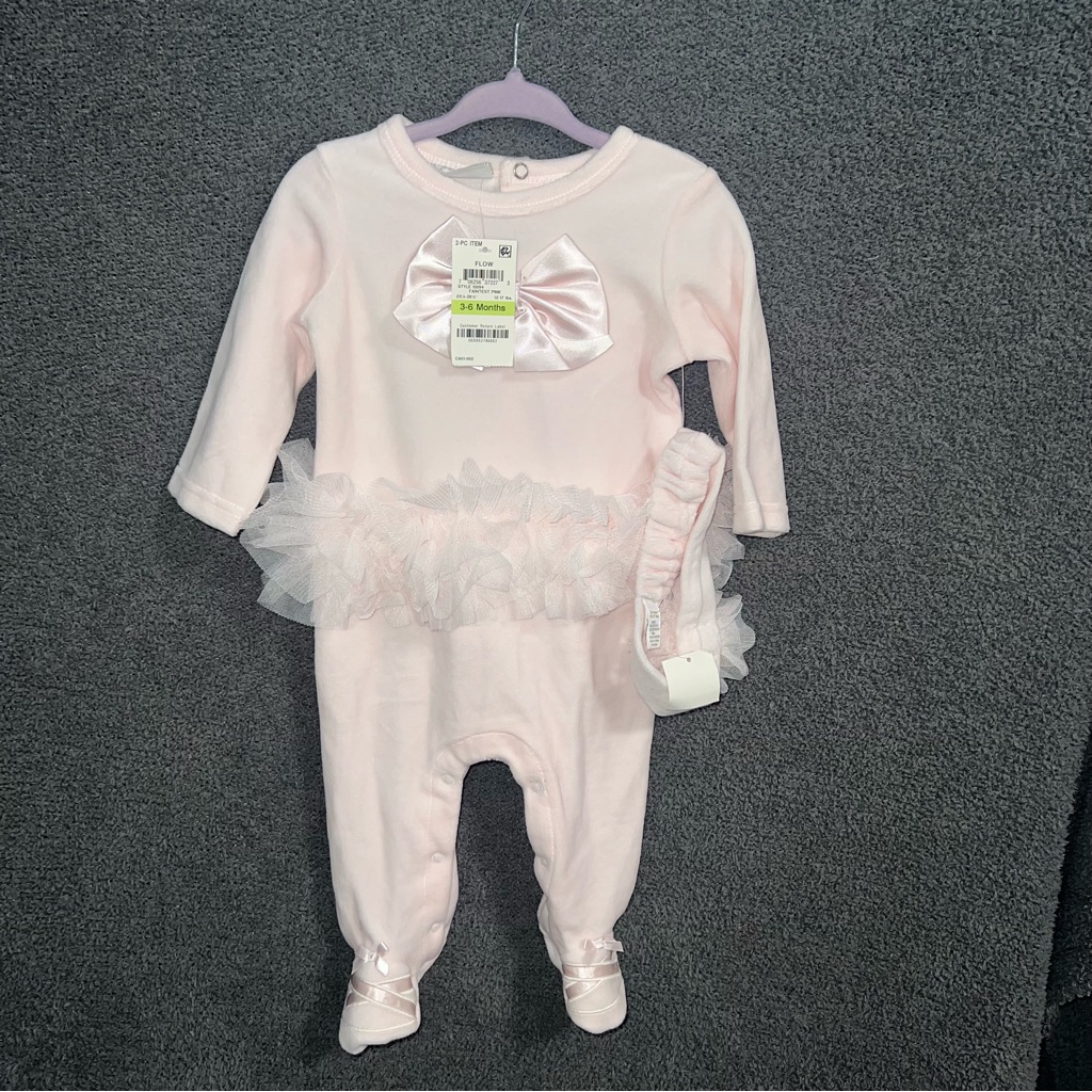 Brand New Baby Girl Outfit Brand New Baby Girl Outfit